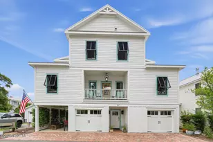317 W Brunswick St, Southport, NC 28461 - Photo 1