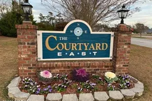 1702 Courtyard E, Beaufort, NC 28516 - Photo 2