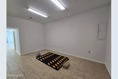 400 N Hughes Boulevard, Elizabeth City, NC 27909 - Photo 8