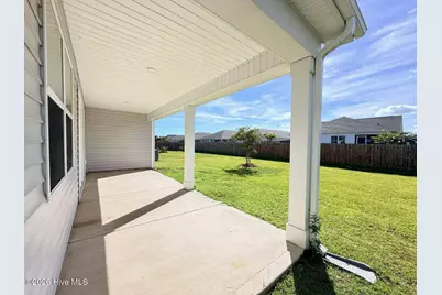 425 Edgewater Way, Surf City, NC 28445 - Photo 12