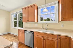 405 Freemason St, Oriental, NC 28571 - Photo 16