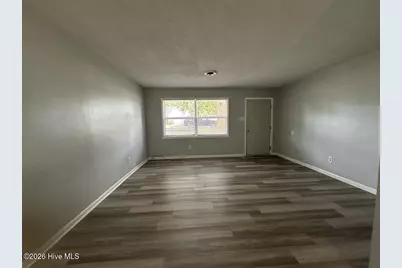 506 Parkway Court, Jacksonville, NC 28540 - Photo 2