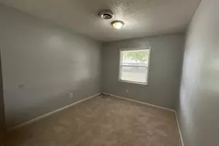 506 Parkway Ct, Jacksonville, NC 28540 - Photo 8