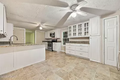 401 E Franklin Street, Williamston, NC 27892 - Photo 8