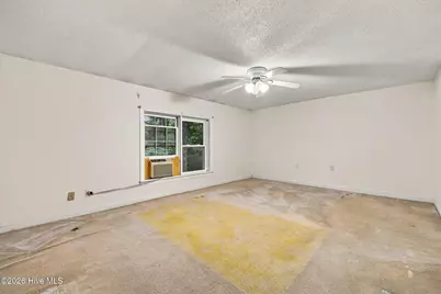 401 E Franklin Street, Williamston, NC 27892 - Photo 16