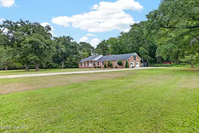 154 NW Bridge Road, Jacksonville, NC 28540 - Photo 2