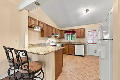 163 Pine Crest Drive, Jacksonville, NC 28546 - Photo 6