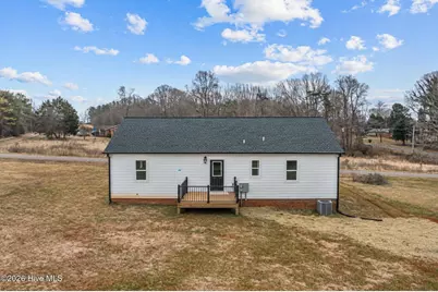 825 Washington Post Road, New Bern, NC 28562 - Photo 2