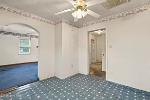 305 N Charles St, La Grange, NC 28551 - Photo 26