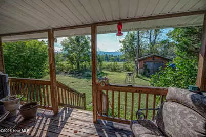 94 W Memorial Drive, Andrews, NC 28901 - Photo 4