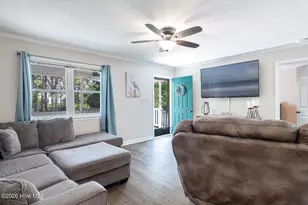 122 Purdie Dr, Emerald Isle, NC 28594 - Photo 4