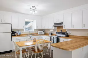 122 Purdie Dr, Emerald Isle, NC 28594 - Photo 6