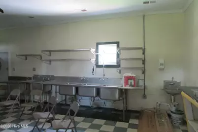 2347 W Wards Bridge Road, Warsaw, NC 28398 - Photo 14