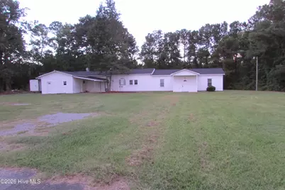 2347 W Wards Bridge Road, Warsaw, NC 28398 - Photo 4