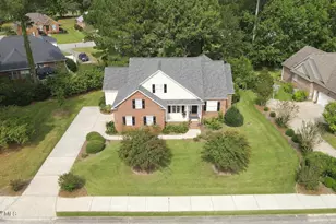 712 Taberna Cir, New Bern, NC 28562 - Photo 2