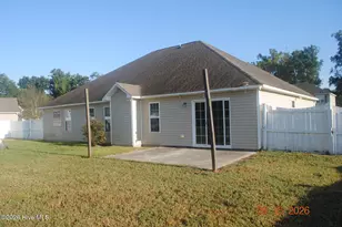 505 Duet Ct, Richlands, NC 28574 - Photo 4