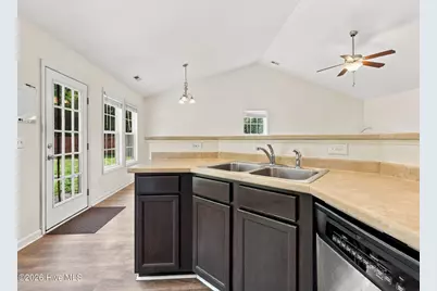 256 Blue Creek Farms Drive, Jacksonville, NC 28540 - Photo 10