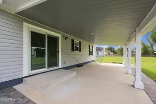 107 Fodder Dr, Hubert, NC 28539 - Photo 8