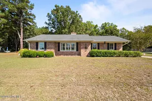 405 W Rd, Lumberton, NC 28358 - Photo 2