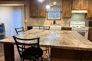 910 McCaskill Dr, Kinston, NC 28501 - Photo 4