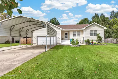 106 Quartz Drive, Jacksonville, NC 28540 - Photo 2