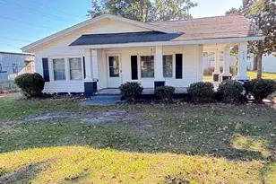 4065 East Ave, Ayden, NC 28513 - Photo 1