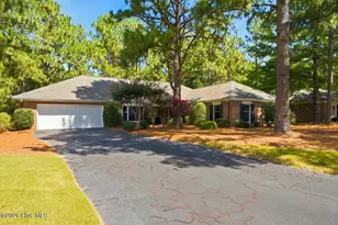 51 King St, Southern Pines, NC 28387 - Photo 2