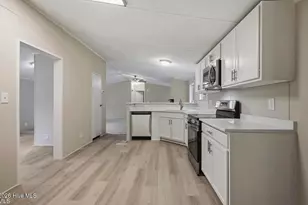 116 Avon Ln, Newton Grove, NC 28366 - Photo 10