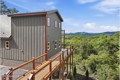 210 Fiddlers Way, Brasstown, NC 28902 - Photo 4