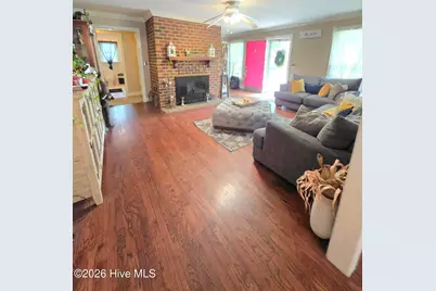 705 Peterson Street, Clinton, NC 28328 - Photo 6