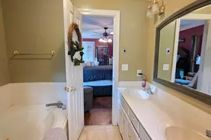 705 Peterson St, Clinton, NC 28328 - Photo 16