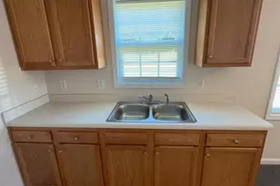 200 Angus Ln, Richlands, NC 28574 - Photo 6