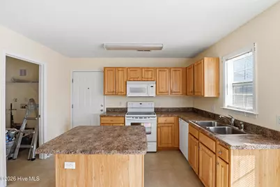 928 S 10th Street, Wilmington, NC 28401 - Photo 8