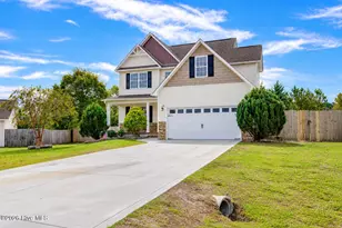 264 Rowland Dr, Richlands, NC 28574 - Photo 2