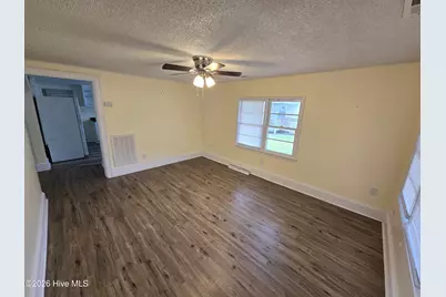 511 S Shore Drive, Jacksonville, NC 28540 - Photo 2
