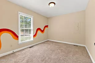 709 Longview Dr, Fayetteville, NC 28311 - Photo 18