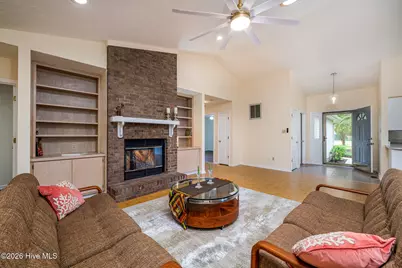 1309 Pelican Drive, New Bern, NC 28560 - Photo 10