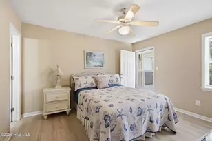 305 Osprey Ridge Dr, Emerald Isle, NC 28594 - Photo 10