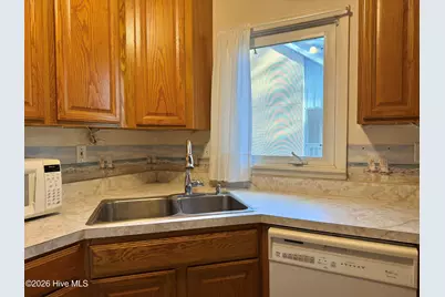 1410 Harbourside Drive, New Bern, NC 28560 - Photo 2