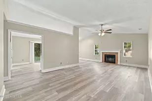 262 S Creek Dr, Jacksonville, NC 28540 - Photo 2
