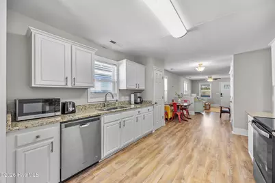 1112 S 10th Street, Wilmington, NC 28401 - Photo 4