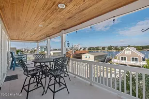 910 Canal Dr, Carolina Beach, NC 28428 - Photo 16