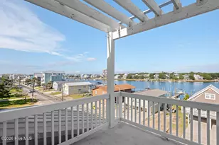 910 Canal Dr, Carolina Beach, NC 28428 - Photo 42