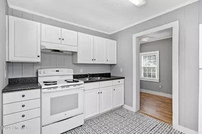 115 E Murphy Street, Wallace, NC 28466 - Photo 8