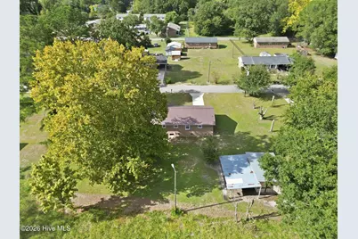 109 E Walnut Street, Bladenboro, NC 28320 - Photo 44