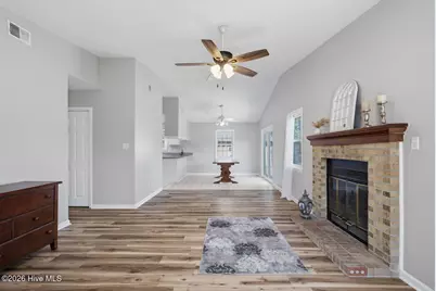 530 Shadowridge Road, Jacksonville, NC 28546 - Photo 4