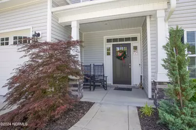 1253 Yellowwood Drive, Aberdeen, NC 28315 - Photo 2