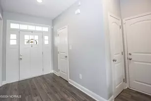 1253 Yellowwood Dr, Aberdeen, NC 28315 - Photo 4