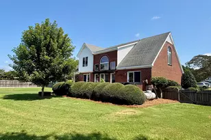 1090 Cedar Hill Dr, Williamston, NC 27892 - Photo 8