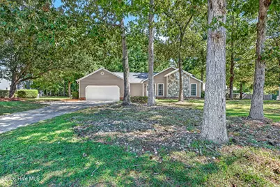 439 Candlewood Drive, Jacksonville, NC 28540 - Photo 4